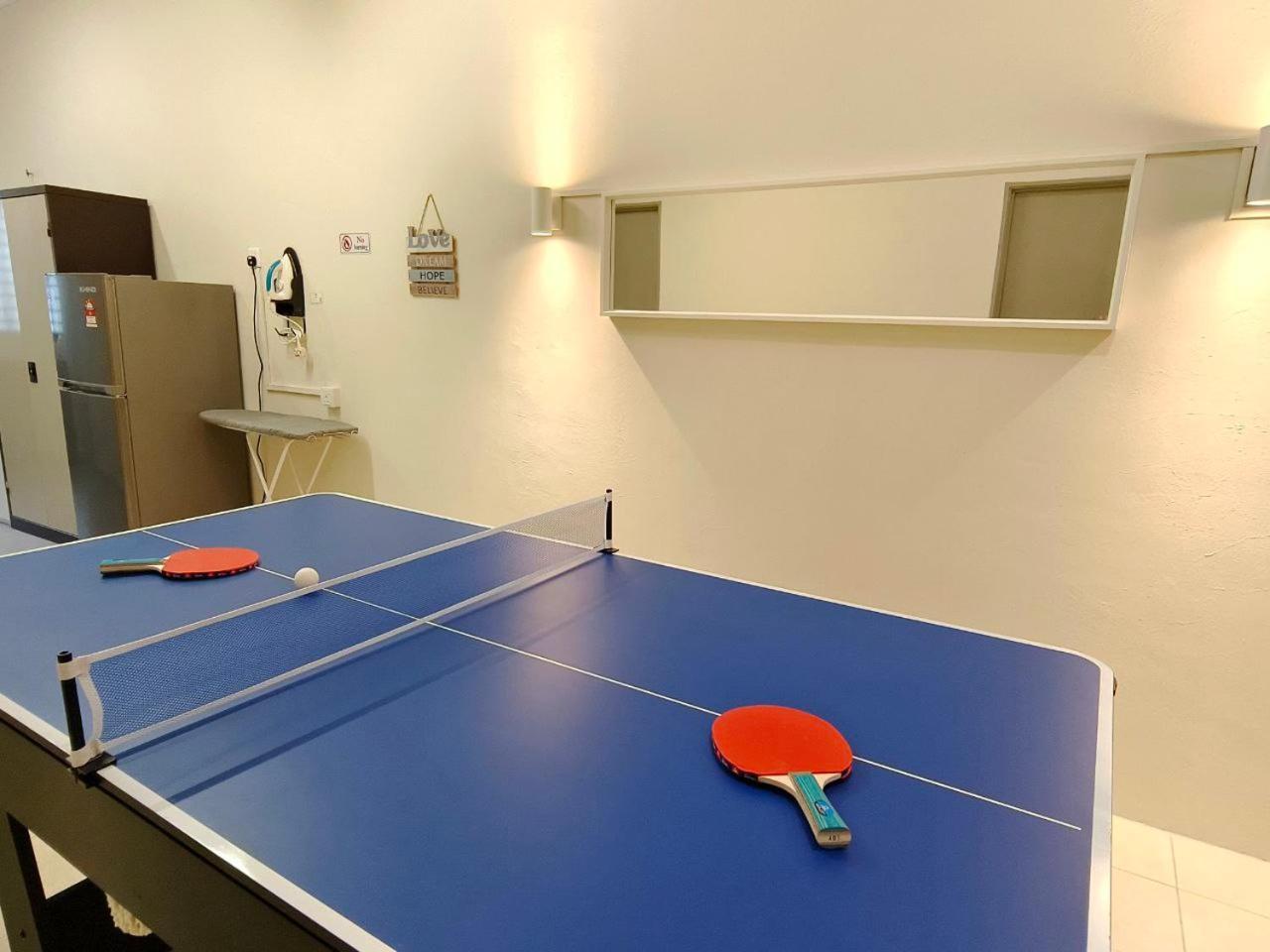 Newcastle Seri Impian Snooker Ping Pong Neflix Kluang Exterior foto
