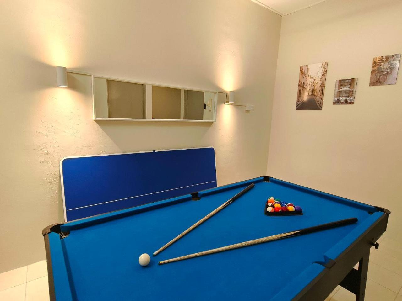 Newcastle Seri Impian Snooker Ping Pong Neflix Kluang Exterior foto